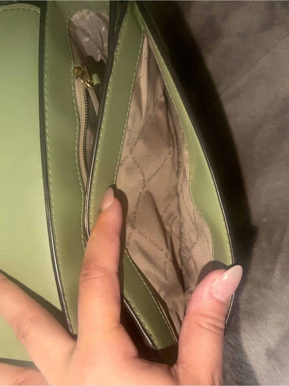 Michael Kors Sage Green Crossbody Bag with Matching Wallet 💚